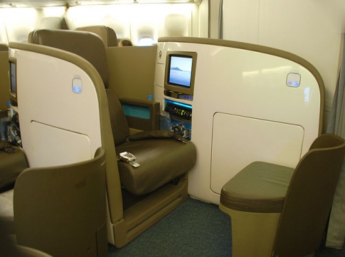Business Class on the 777 aircraft Picture:http://flickr
