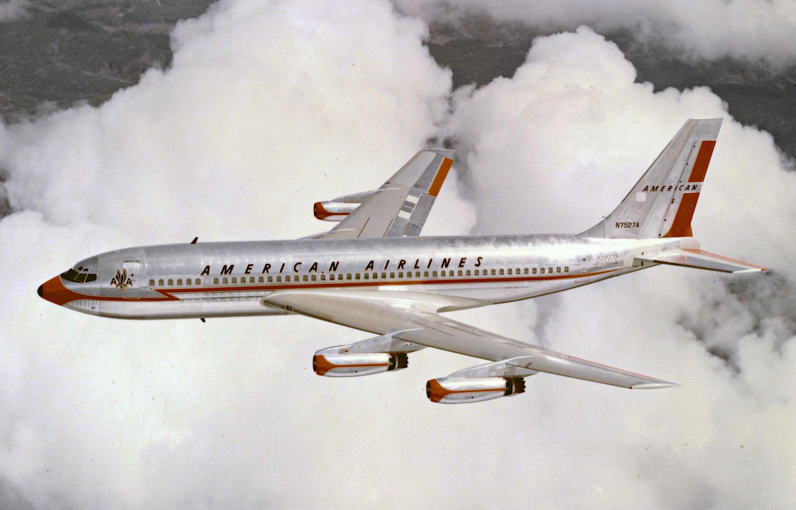 stunning-new-photos-of-the-boeing-707-family-revealed-airline-ratings