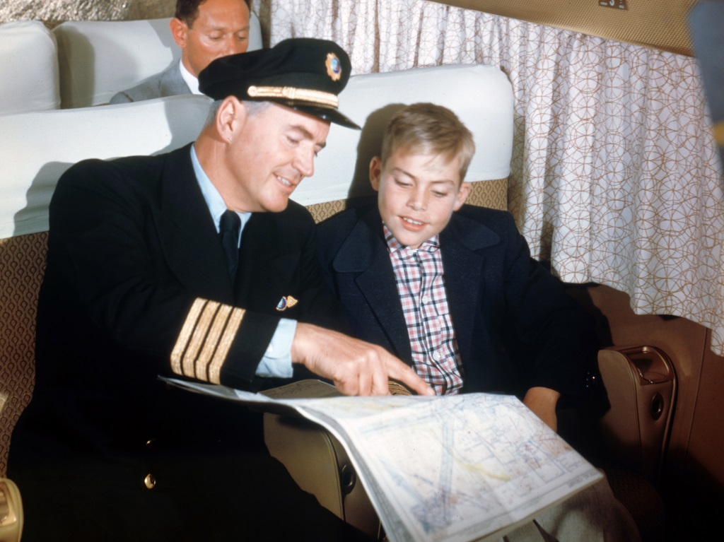 Pilots would often talk with young flyers 