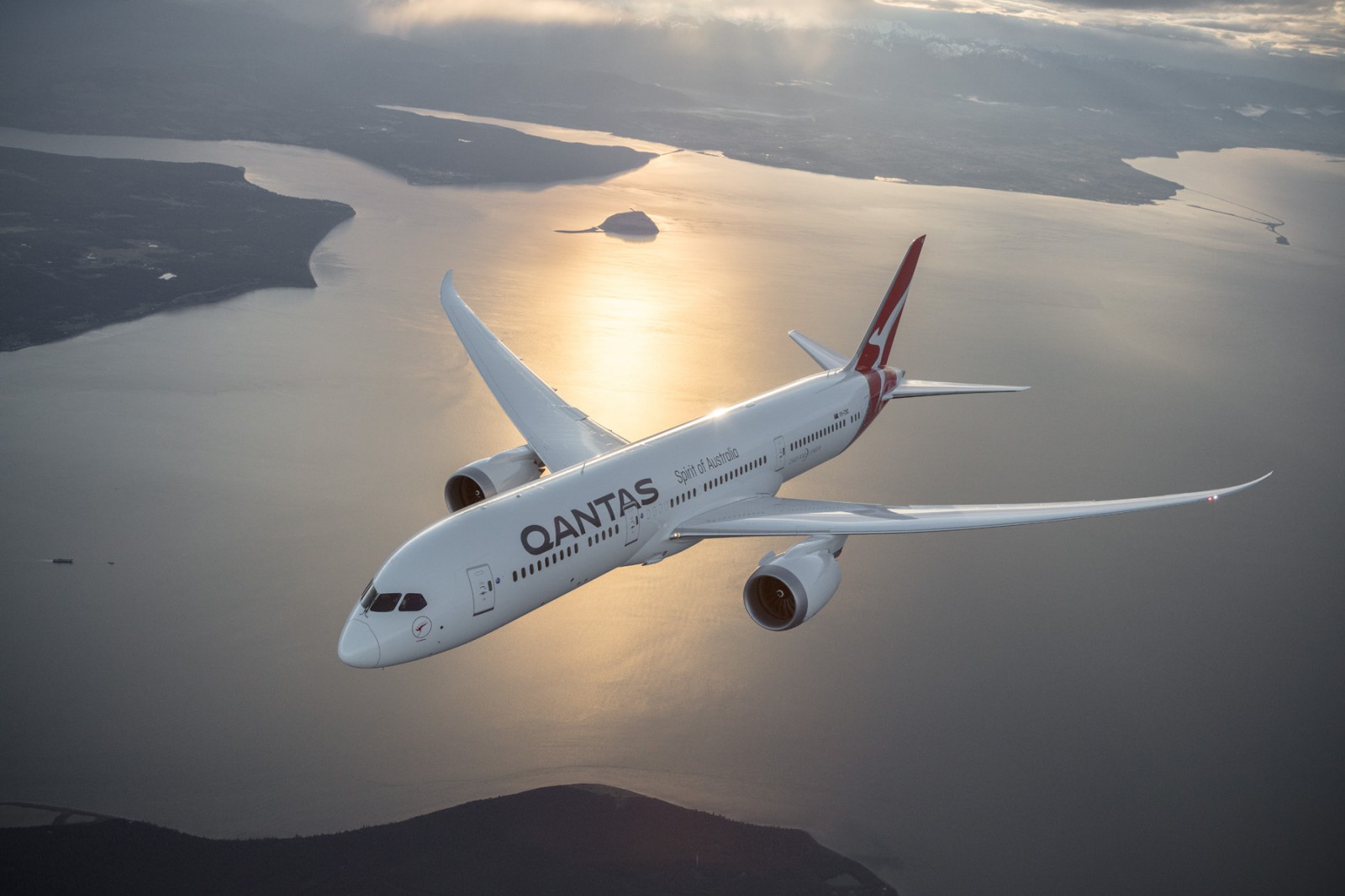 Qantas 787 VH-ZNC "Quokka" 