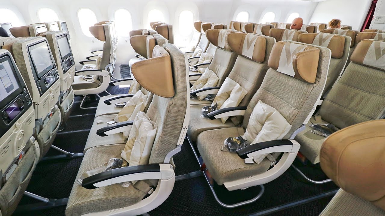 Etihad 787 economy class