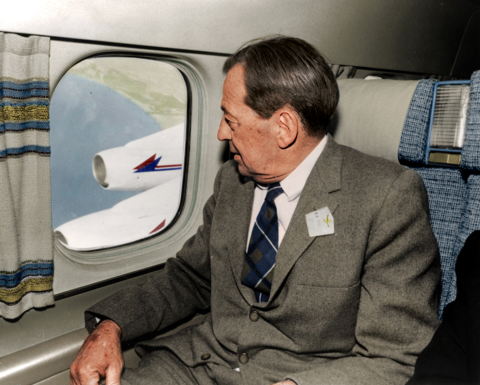 Renkli görüntüler Donlad Douglas'a havacılık devini canlandırıyor